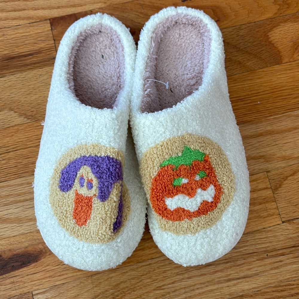 Sugar cookie design slippers size 8